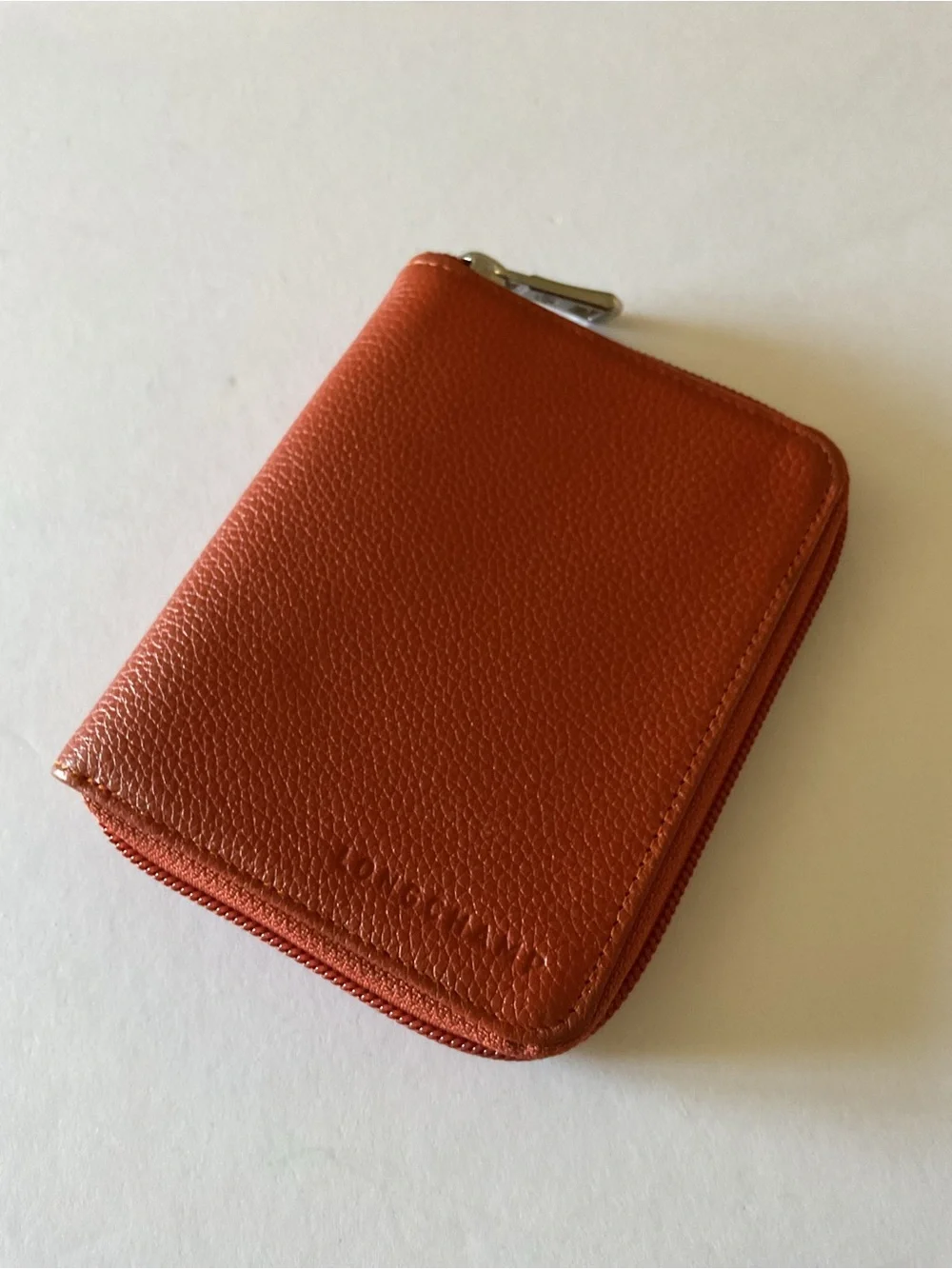 LONGCHAMP PEBBLED LEATHER BIFOLD ZIP AROUND WALLET WITH ID WINDOW AMBER NWOT